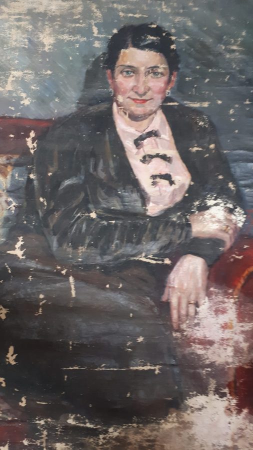 Portret kobiety siedzącej — 2